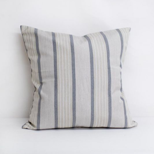 Indoor/Outdoor Square Pillow Insert 24 x 24