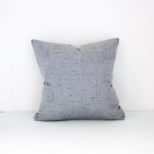 Indoor/Outdoor Square Pillow Insert 18 x 18